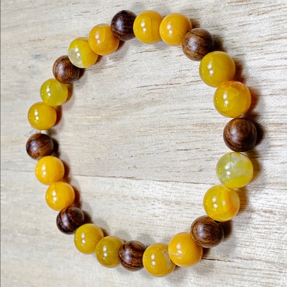 8mm Yellow Agate & Wood Chakra Bracelet - Picture 3 of 4